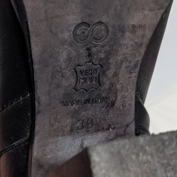 Escada Sport | Heeled Leather Ankle Bootie - Picture 8 of 9